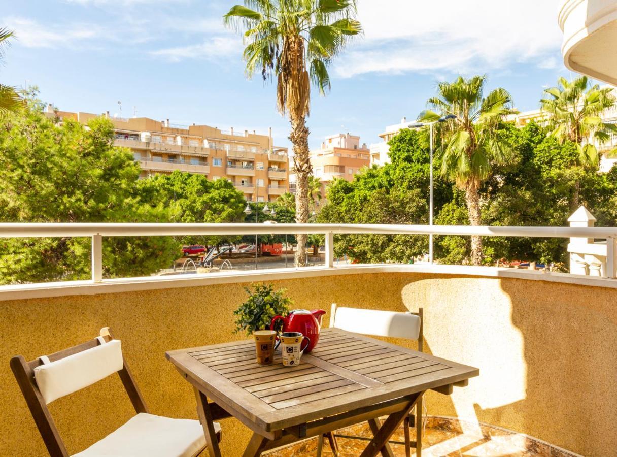 Apartamento Pink Sweet Home Torrevieja Exterior photo